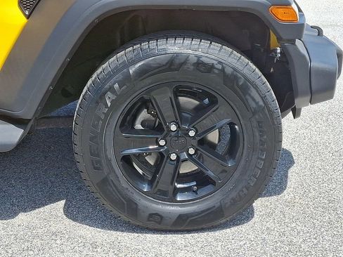 Used 2021 Jeep Wrangler Unlimited Sport AWD/4WD image 11