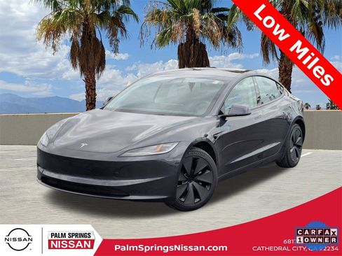 Used 2025 Tesla Model 3 image 1