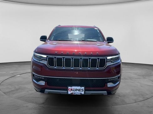 Used 2023 Jeep Wagoneer L Series II AWD/4WD image 20