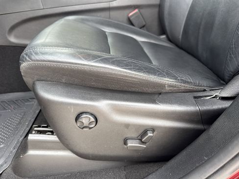 Used 2019 Jeep Grand Cherokee Limited image 18