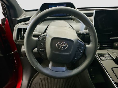 Used 2025 Toyota bZ4X AWD w/ Weather Package image 18