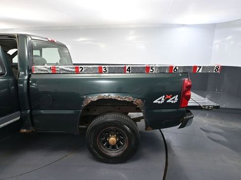 Used 2003 Chevrolet Silverado 1500 LS AWD/4WD image 33