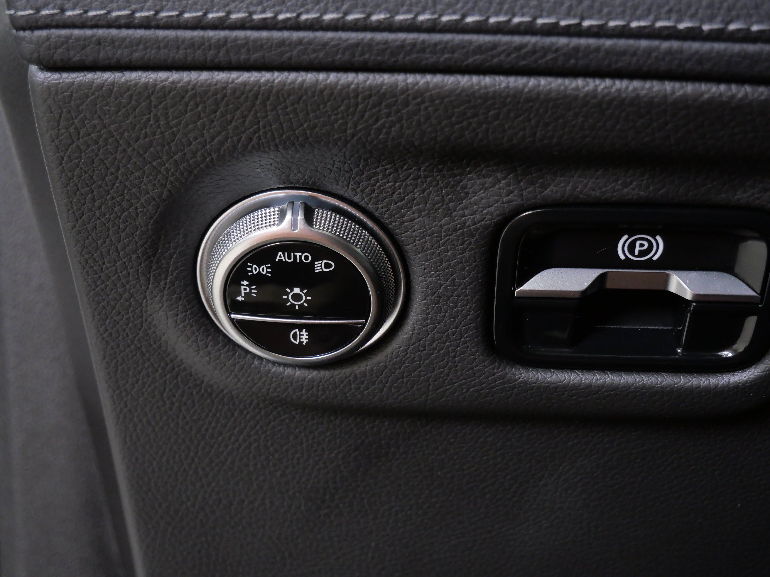 Certified 2023 Mercedes-Benz EQS 580 4MATIC SUV image 24