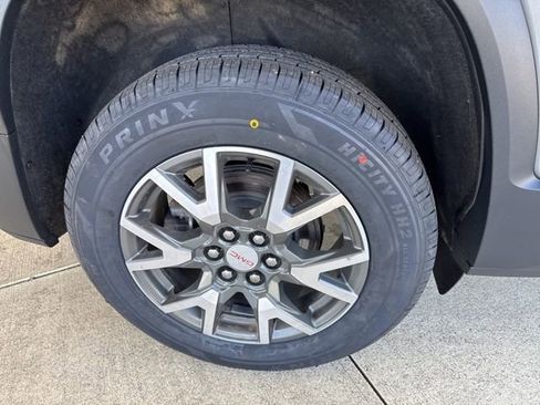 Used 2020 GMC Acadia SLE w/ Driver Convenience Package FWD image 37