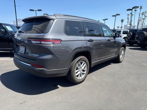 Used 2025 Jeep Grand Cherokee L Laredo RWD image 16