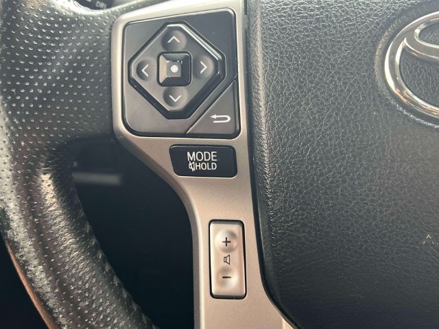 Used 2017 Toyota 4Runner SR5 Premium AWD/4WD image 21