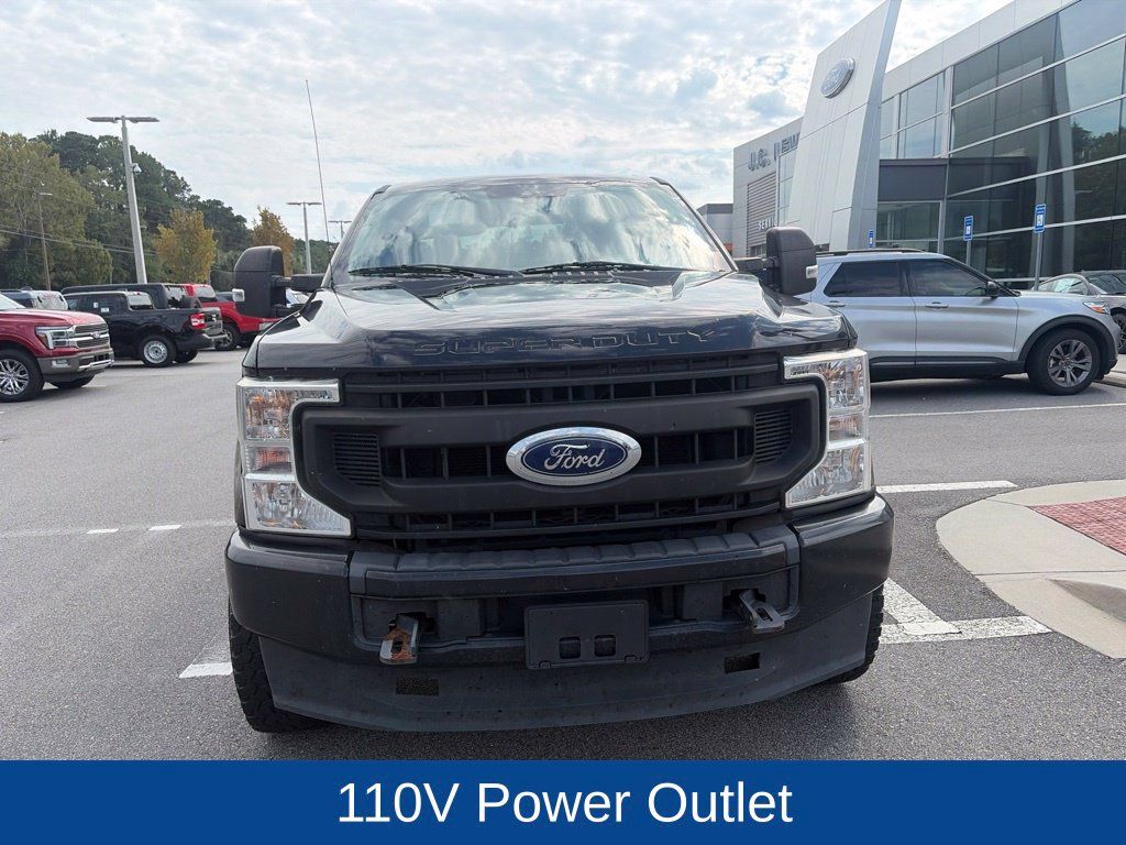 Used 2020 Ford F250 XL w/ Power Equipment Group AWD/4WD image 3