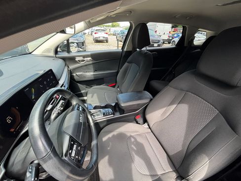 Used 2026 Kia Sportage LX FWD image 37
