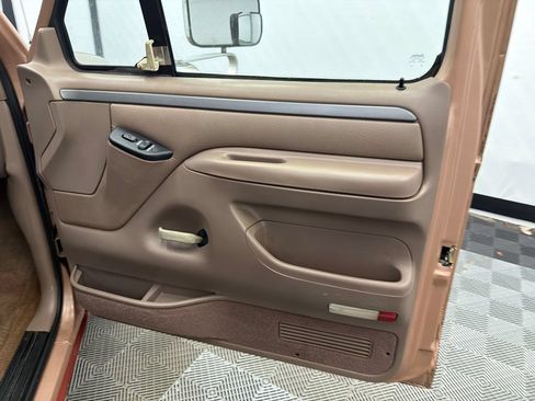 Used 1994 Ford F150 XL RWD image 15