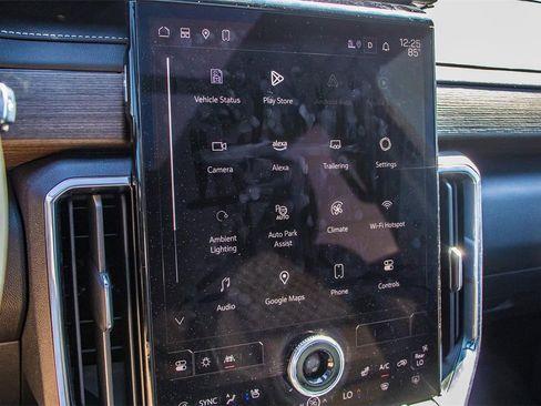 Used 2024 GMC Acadia Denali w/ Super Cruise Package image 34