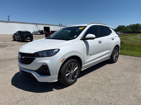 Used 2023 Buick Encore GX Select w/ Sport Touring Package FWD image 3