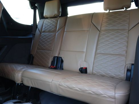 Used 2021 Cadillac Escalade Premium Luxury w/ Driver Assist Tech Package image 16