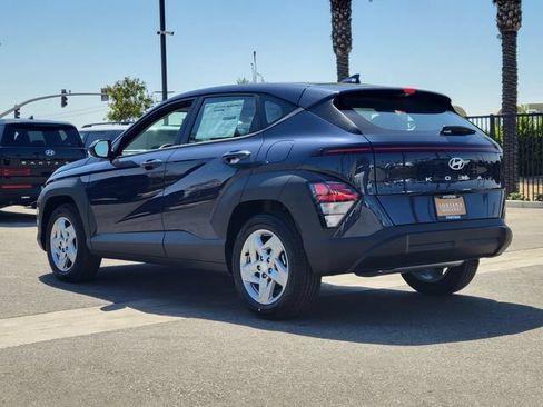 New 2027 Hyundai Kona SE FWD image 3