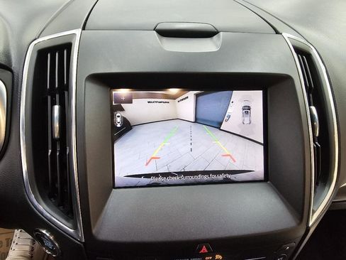 Used 2019 Ford Edge Titanium w/ Equipment Group 301A image 34