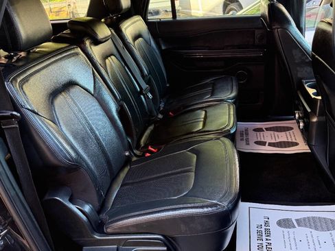 Used 2020 Ford Expedition Max Limited RWD image 18