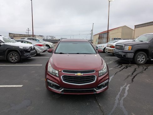 Used 2016 Chevrolet Cruze LT w/ Sun And Sound Package image 4