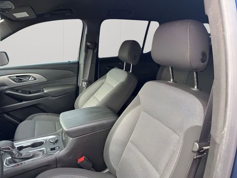 Used 2023 Chevrolet Traverse LT image 26