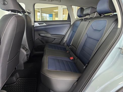 New 2025 Volkswagen Taos SEL image 24