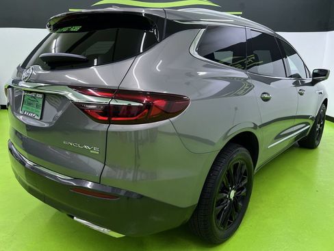 Used 2019 Buick Enclave Avenir w/ Avenir Technology Package AWD/4WD image 10