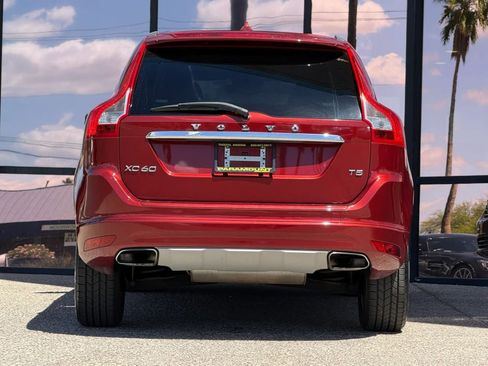 Used 2016 Volvo XC60 T5 Premier image 10