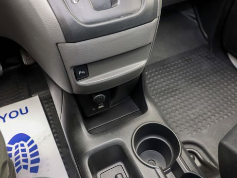 Used 2020 Nissan NV200 SV w/ Sliding Glass Door Package image 22