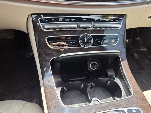 Used 2020 Mercedes-Benz E 350 4MATIC Sedan image 26