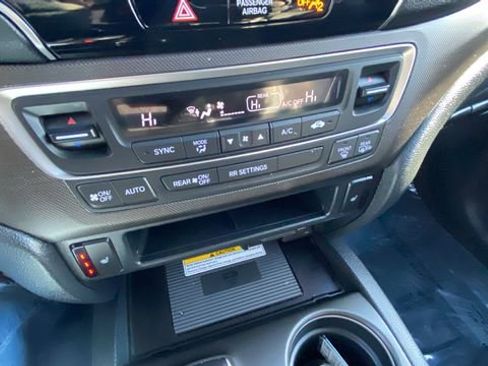 Used 2023 Honda Passport TrailSport image 27