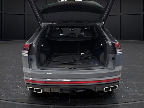 Used 2024 Volkswagen Atlas Cross Sport SEL Premium R-Line image 16