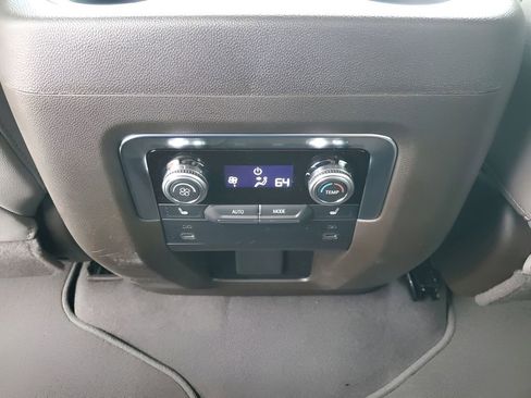 New 2026 GMC Yukon XL Elevation AWD/4WD image 21