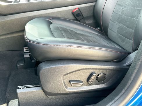 Certified 2024 Ford Edge ST-Line AWD/4WD image 18