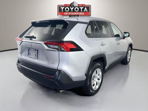 Used 2023 Toyota RAV4 LE AWD/4WD image 7