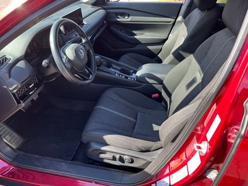 Used 2023 Honda Accord Sport image 2