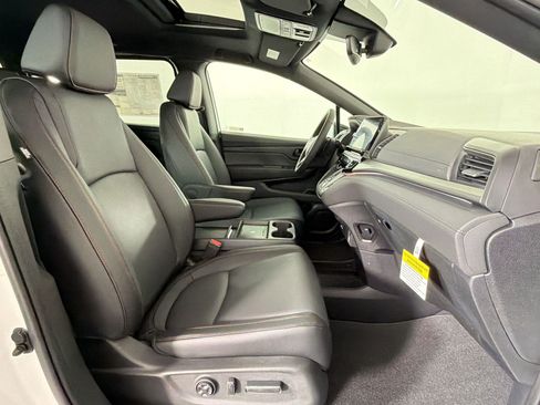 New 2026 Honda Odyssey Sport-L image 30