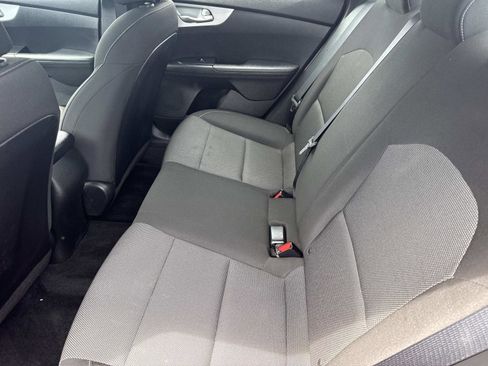 Used 2023 Kia Forte LXS w/ LXS Technology Package FWD image 13