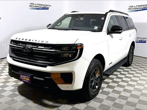 Used 2025 Ford Expedition Tremor AWD/4WD image 1