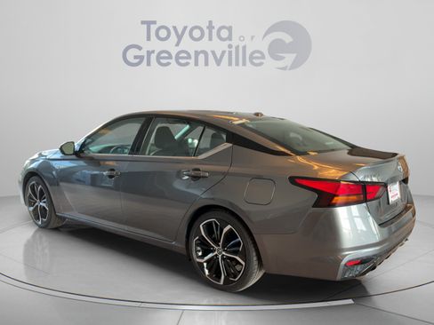Used 2024 Nissan Altima 2.5 SR FWD image 4