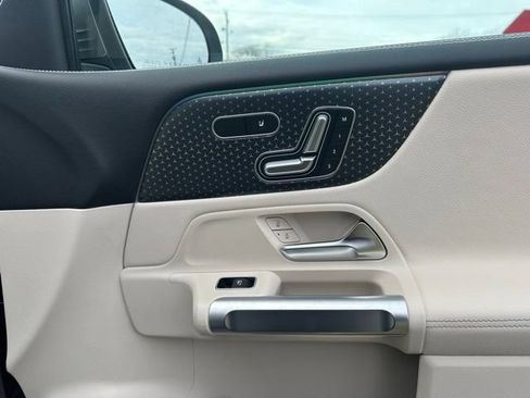 New 2026 Mercedes-Benz GLB 250 4MATIC image 28