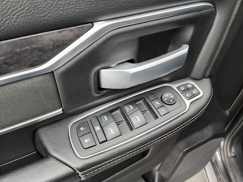 Used 2024 RAM 2500 Big Horn w/ Night Edition image 37