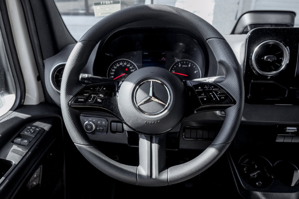 Used 2026 Mercedes-Benz Sprinter 2500 image 15