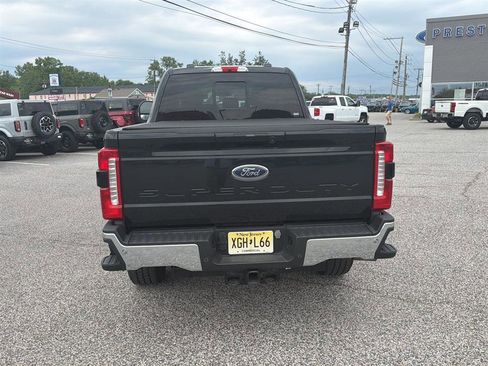 Used 2023 Ford F350 Lariat w/ Lariat Ultimate Package AWD/4WD image 10