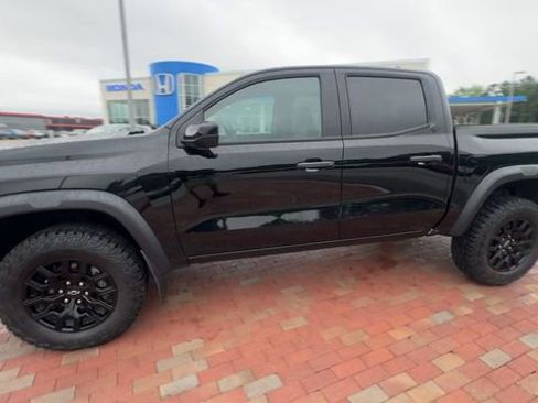 Used 2026 Chevrolet Colorado Trail Boss AWD/4WD image 7