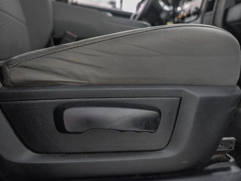 Used 2014 RAM 2500 Tradesman w/ Chrome Appearance Group image 32