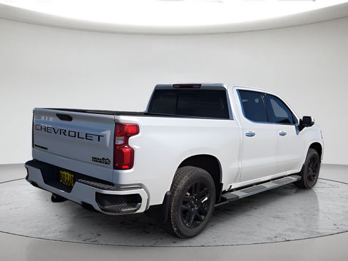Used 2022 Chevrolet Silverado 1500 High Country w/ Safety Package II AWD/4WD image 5