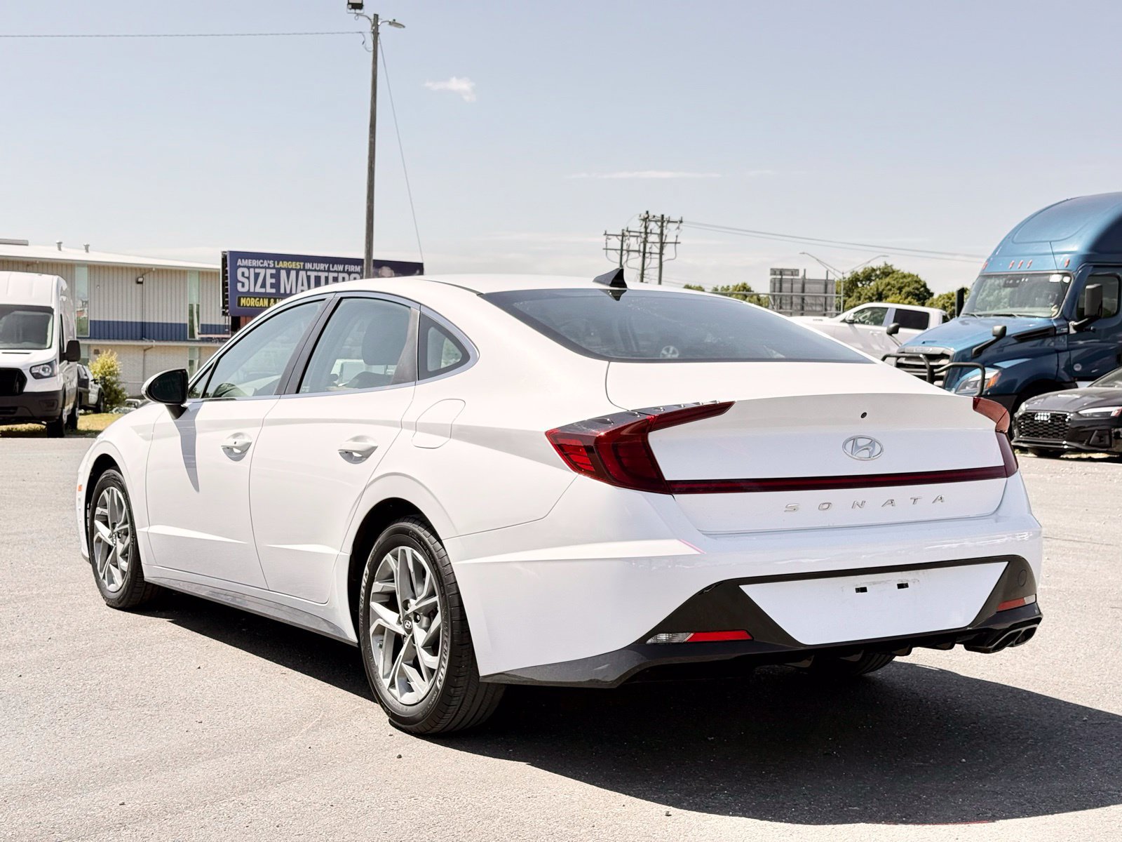 Used 2023 Hyundai Sonata SEL w/ Preferred Accessory Package FWD image 13