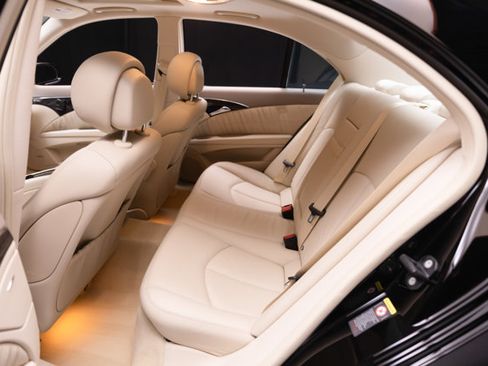 Used 2006 Mercedes-Benz E 350 Sedan image 11