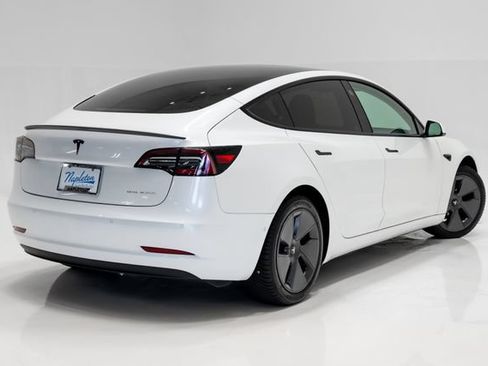 Used 2022 Tesla Model 3 Long Range AWD/4WD image 28