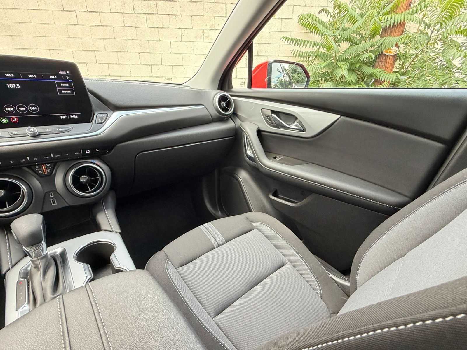Used 2026 Chevrolet Blazer LT AWD/4WD image 34