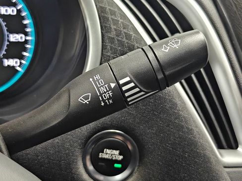 Used 2023 Chevrolet Malibu LT image 38