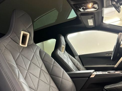 Certified 2023 BMW iX xDrive50 w/ Ultimate Package 2 image 31