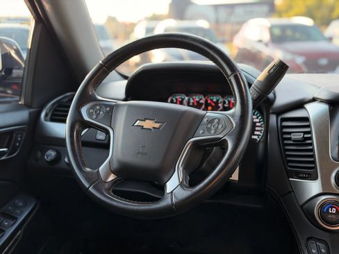 Used 2018 Chevrolet Tahoe LT AWD/4WD image 37